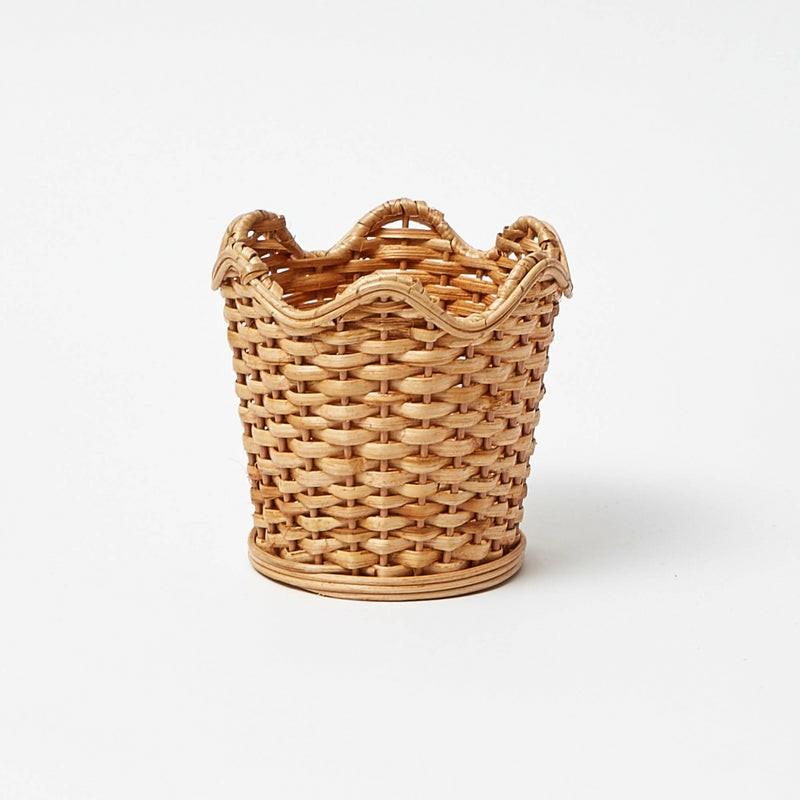 Scalloped Rattan Planter Glassware