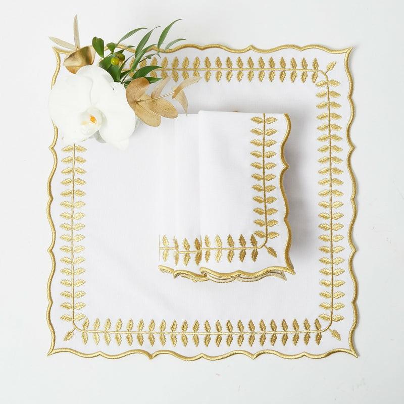 White & Gold Laurel Napkins (Set Of 4) Napkins